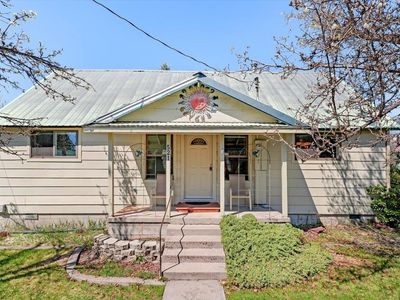 521 Broadway Ave, McCloud, CA, 96057