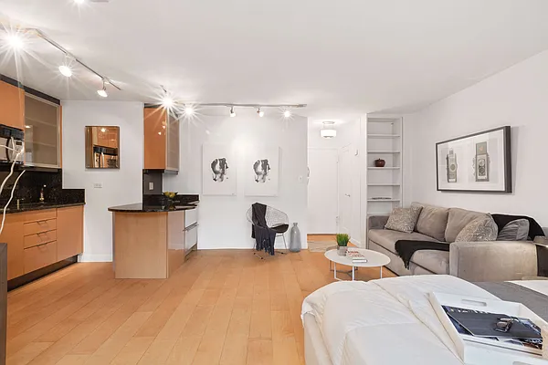 Sold by Compass | media 3