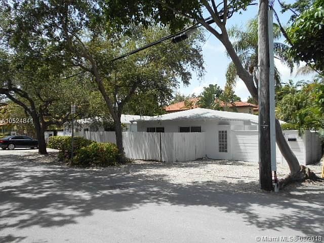 1st image of 3061 Oak Ave #0