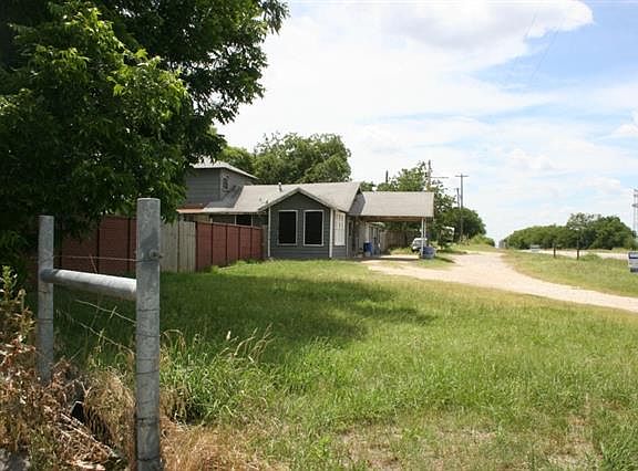 4th image of 4241 Weatherford Hwy