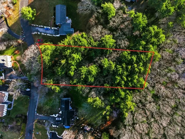 44 Deerhill Ln, Marshfield, MA 02050