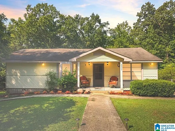 3939 Old Johns Rd, Bessemer, AL 35023