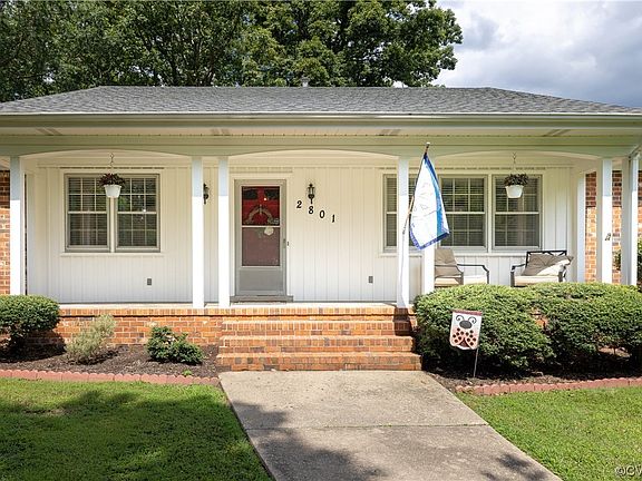 2nd image of 2801 Wighton Dr