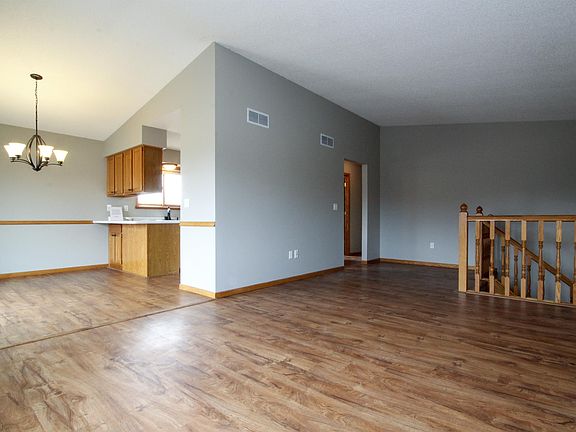 Great layout and smooth transition from living room to dining room. :)