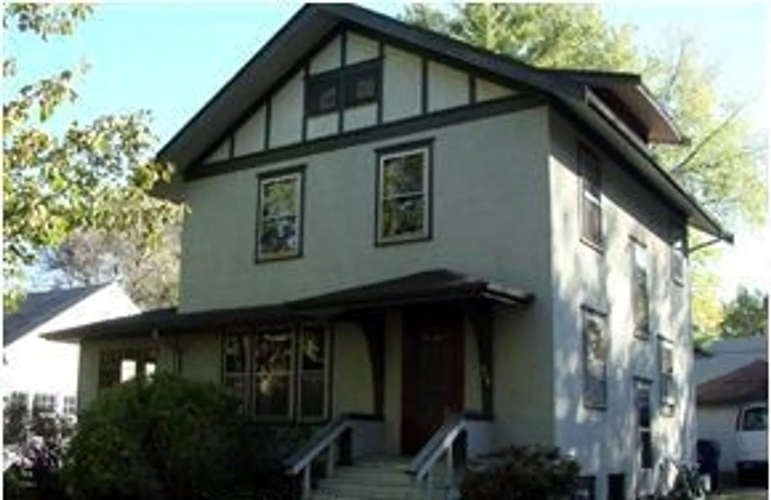 809 W Daniel St photo 1