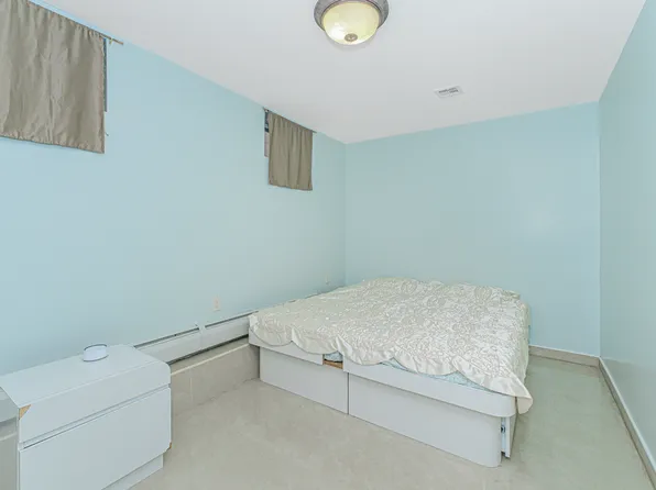 1764 East 17th Street image 17 of 45