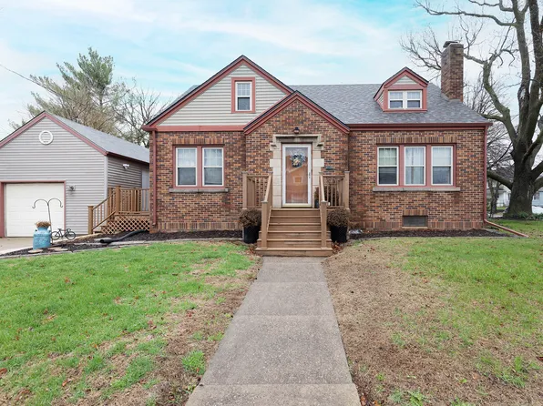 1125 17th Ave, Moline, IL 61265