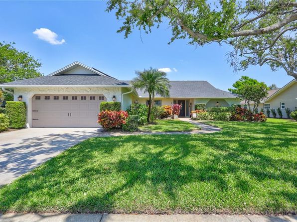 10825 Christopher Ct