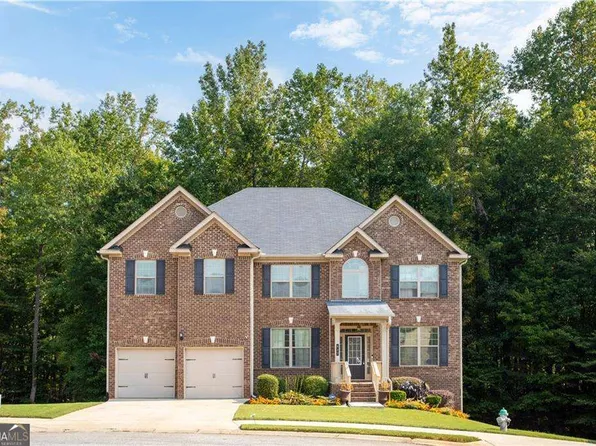 627 Stream Ct, Fairburn, GA 30213