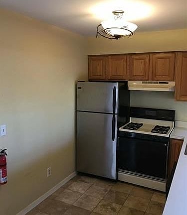 5th image of 1 Arnold Palmers Ct #U4