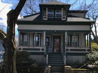 6 Ball St, Dartmouth, MA 02747