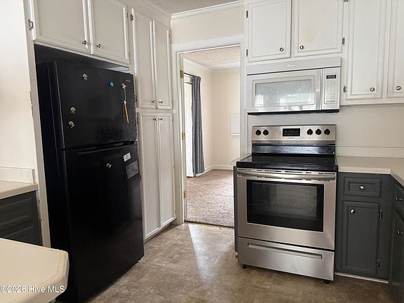 5th image of 203 Walden Woods Drive