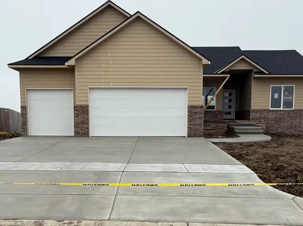 10710 E Bonita St, Wichita, KS 67207