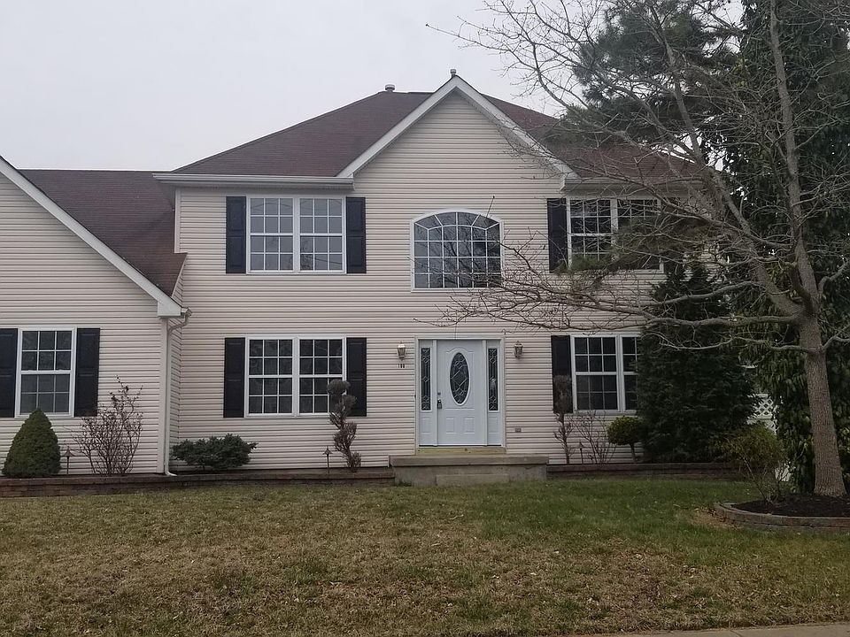 1st image of 100 Wygate Dr