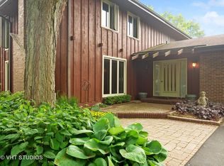 9 Golfview Ln, Barrington, IL