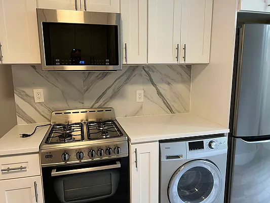 Rented by Premier One Realty LLC | media 10