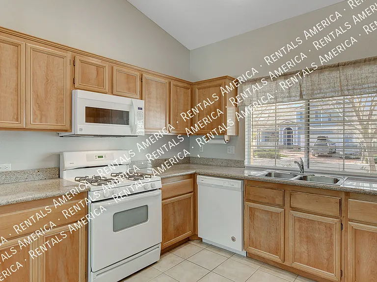7624 Whispering River St — Photo 7