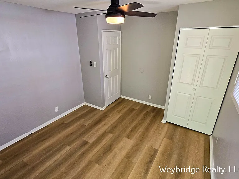 4652 Ashtree Dr — Photo 8
