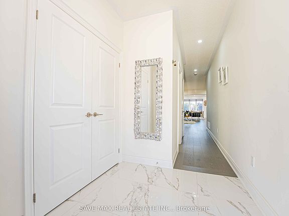 5th image of 13 Ixworth Cir