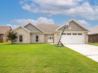 2358 Lakeshore Ln, Cabot, AR 72023