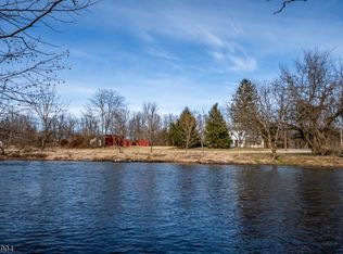 250 Hamden Rd, Annandale, NJ 08801