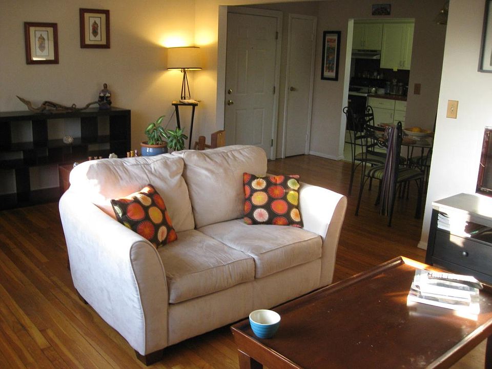 2nd image of 136 N Chestnut St APT 16D