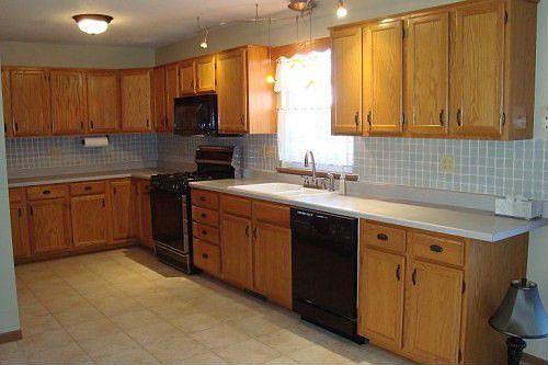 2nd image of 8 Western Oaks Dr