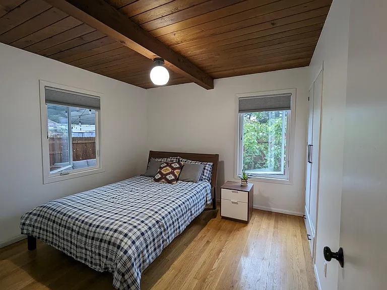 5115 SE 51st Ave — Photo 10