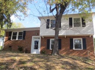 2401 Brye Ct, Greensboro, NC 27406