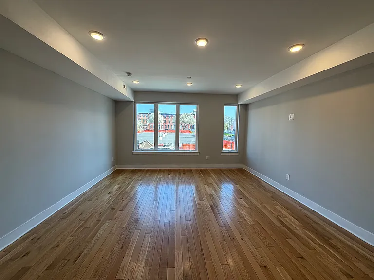 1636 Cambridge St #1 — Photo 5