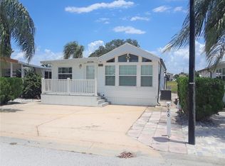 926 Center Crest Blvd, Davenport, FL 33837