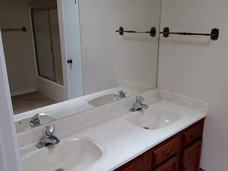 200 E Yuma Ave #26 — Photo 6