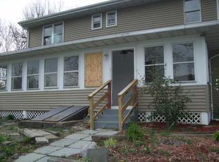 6 Beaverkill Rd, Saugerties, NY 12477