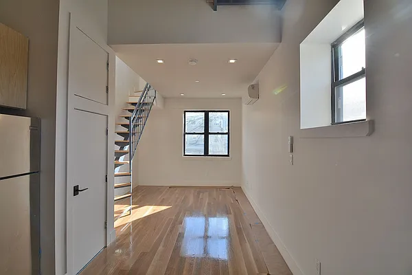 Rented by Hagstrom Management Inc | media 13