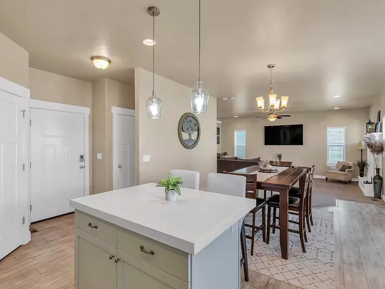45 E 460 N — Photo 17