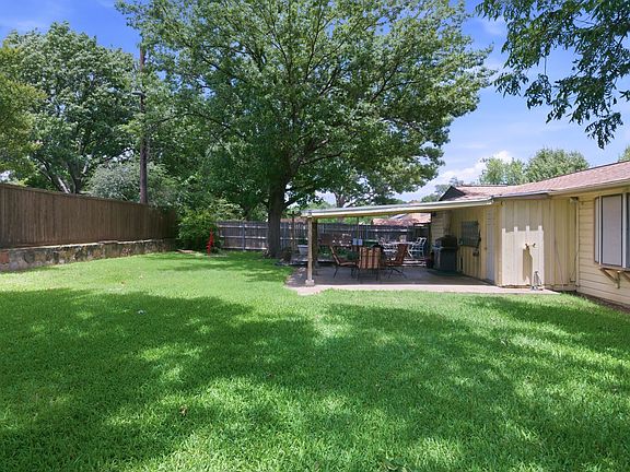 4th image of 3411 Lakeview Dr