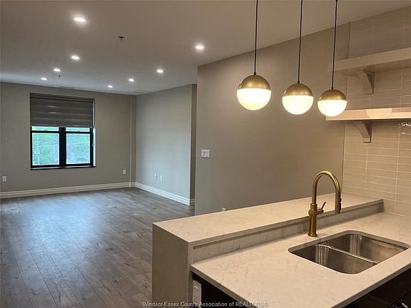 5th image of 531 Pelissier St Unit 506