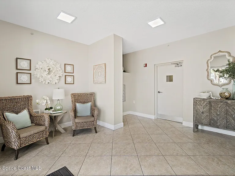 601 Shorewood Dr #G505 — Photo 48