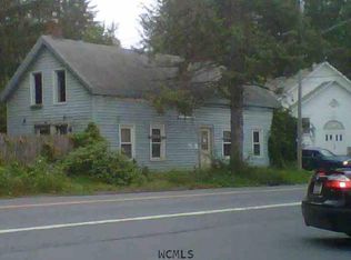 210 Sunnyside Rd, Queensbury, NY 12804