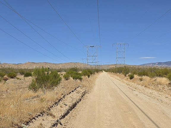2nd image of 179th St E