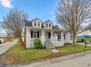 19 Brent St, Hancock, MD 21750