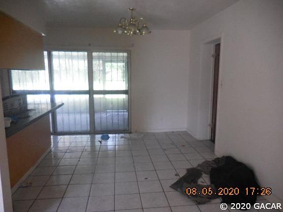 4th image of 2823 NE 15th St