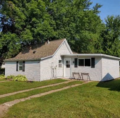 1st image of 424 Stout Street