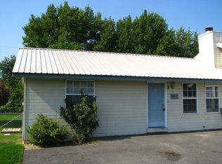 954 S Keller St #A, Kennewick, WA 99336