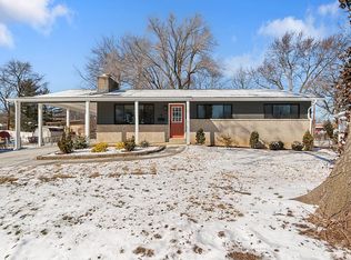 9 Saint Anthony Ct, Saint Charles, MO 63301