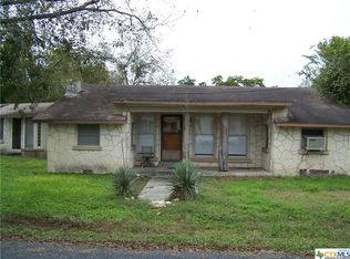 333 S Riedel St, Yorktown, TX 78164
