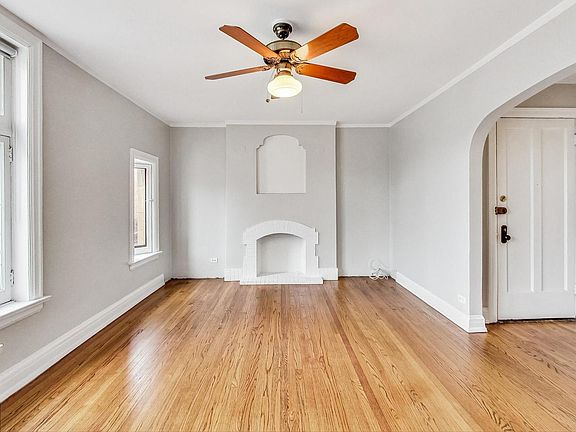 2nd image of 1136 Ontario St APT 1D