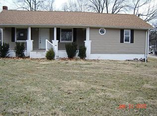 545 Hillsboro Rd, Farmington, MO 63640