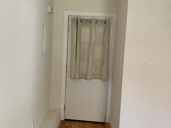 4th image of 382 6th Ave