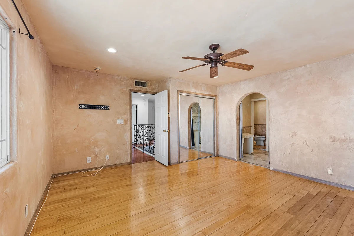 Building Photo - 8743 Topanga Canyon Blvd